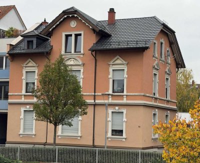 Provisionsfrei - Denkmalgeschütztes Wohnhaus mit Halle in Bensheim - als Renditeobjekt