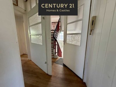 Altbau-Wohnung in einer Stadtvilla in Saarbrücken-Güdingen mit ca. 80 m² Wohnfläche