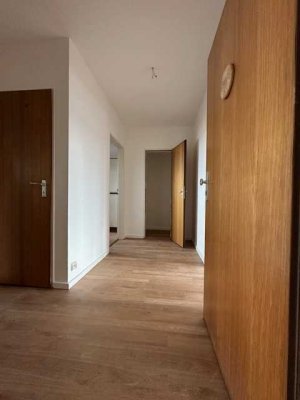 Ansprechende 2-Zimmer-Wohnung mit Balkon in Krefeld