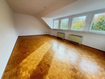 Helle 2‑Zimmer‑Dachgeschosswohnung mit Parkett & Kellerraum in Bestlage - Essen‑Steele, Grendtor 14