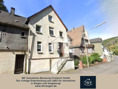 Kapitalanlage mit Potenzial - DHH mit 3 Wohneinheiten!