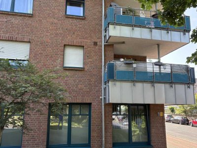 Helle, moderne 3-Raum-Wohnung mit Balkon in Neuss