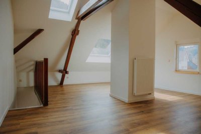 Preiswertes, vollständig renoviertes 6-Zimmer-Reihenhaus in Ilmenau