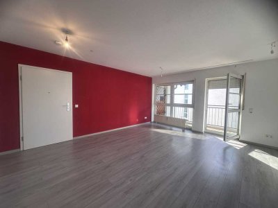 Sofort verfügbar, 2ZKB inkl. TG Platz