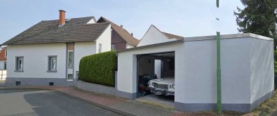 "Charmantes Einfamilienhaus mit Garage und Nebengebäude! !"