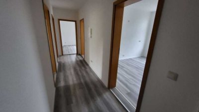 *** Helle 2,5-Raum-Wohnung in Schkeuditz: ab sofort verfügbar ***