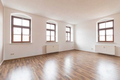 Gemütliche 3 Zimmer Wohnung in der Kreisstadt Löbau  - Preiswertes Heizen durch Fernwärme.