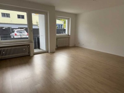Top Lage! Helle 1 Zimmer Wohnung mit Balkon im Neusser Zentrum