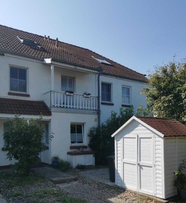 Erstbezug nach Sanierung: Ansprechendes 5-Zimmer-Reihenhaus mit geh. Innenausstattung und EBK