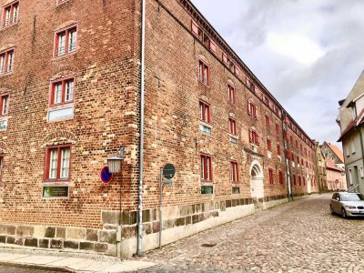Seniorengerechte 2-Raum-Wohnung im Herzen der Altstadt zu verkaufen – Komfort und Ruhe im Zentrum