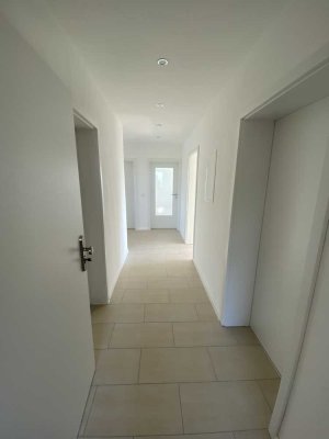 Ansprechende und modernisierte 4-Zimmer-Wohnung mit gehobener Innenausstattung in Bad Nenndorf