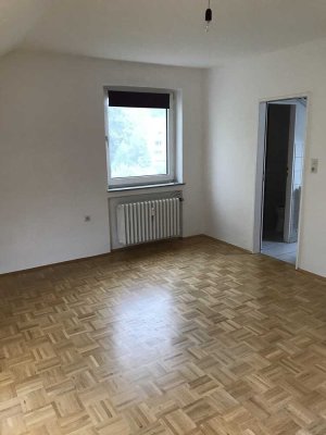 Helles Wohnjuwel mit Parkett – Idyllisches Studenten-Appartement in Göttingen!