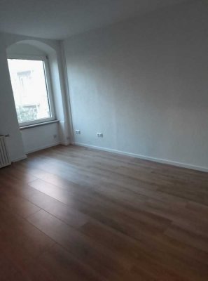 Renovierte 2- Zimmerwohnung (für Studenten)