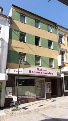 Wohn.- und Geschäftshaus in der Fußgängerzone, komplett frei