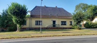 großes Bauernhaus im Berliner Speckgürtel