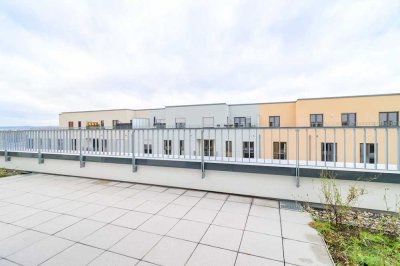 Stilvolles Penthouse mit Weitblick: Großzügige Dachterrasse, lichtdurchflutete Räume & Komfort