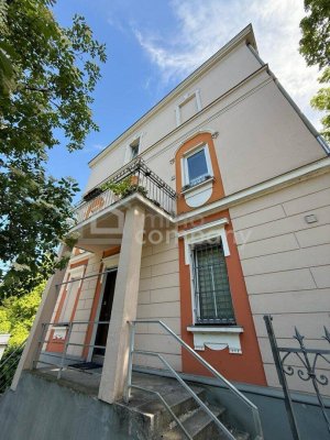 Einzigartige Gelegenheit: Wohnen in einer Stadtvilla im Herzen von Wels