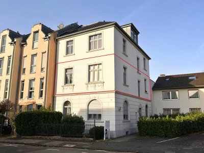 Sanierte Altbauwohnung in Bonn-Dottendorf: Charmante Wohnung mit Balkon und Aussicht ins Grüne