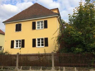 Helle 2,5-Zimmer Wohnung mit Balkon im 2. OG in Bayreuth