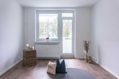 Helle 2-Raum-Wohnung mit Balkon