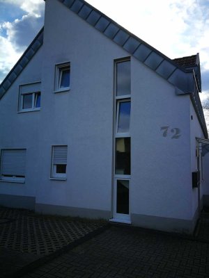 Sehr schöne EG Wohnung in ruhiger Lage mit Garten