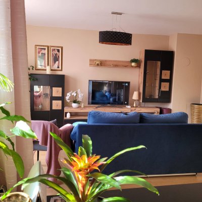 Provisionsfrei !Helle, gut geschnittene Wohnung mit Tiefgarage.