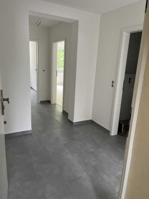 Südstadt, Prinzenstraße - Attraktive komplett sanierte 2-Zimmerwohnung mit Balkon in begehrter Lage