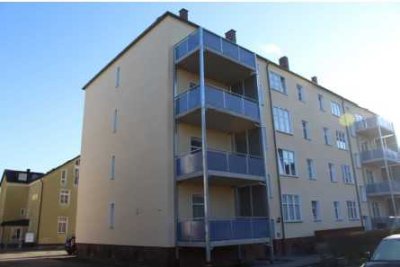 Schöne und sanierte 2,5-Raum-Wohnung mit großem Balkon in Zwickau