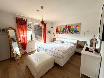 Vollständig sanierte Vierzimmerwohnung mit zwei Balkonen und Wohnküche
