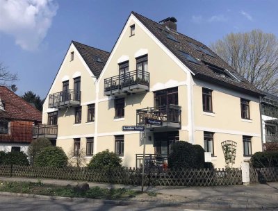 Rarität am Nienstedtener Marktplatz von privat: Charmante Maisonette