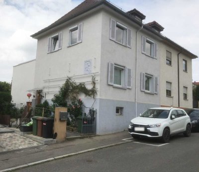 Doppelhaushälfte in Stuttgart-Zuffenhausen