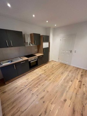 Stilvolle 2‑Zimmer‑Wohnung mit großer Wohnküche & Badewanne