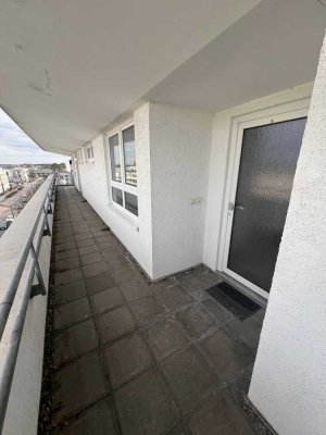 Helle 2-Zimmer-DG-Wohnung über den Dächern von Ludwigsfelde zu vermieten!