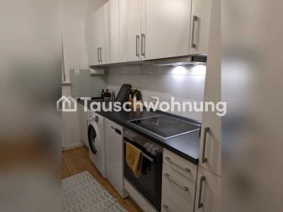Tauschwohnung: Tolle Altbauwohnung mit Balkon und Blick ins Grüne