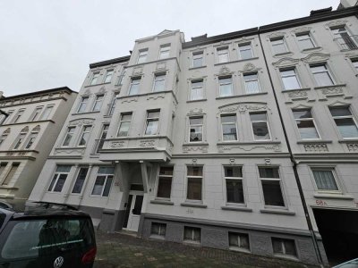 Gepflegte 2 ZKB mit EBK in Heppens