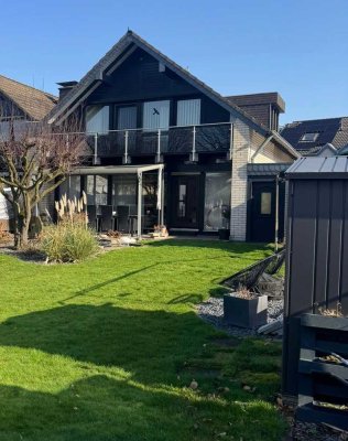 IKS-Immobilien - Charmantes Einfamilienhaus mit großzügigem Garten in Köln-Meschenich