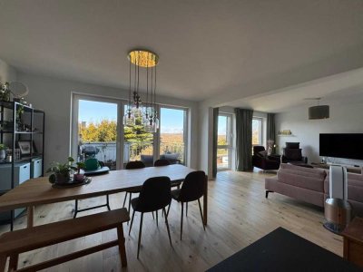 **RESERVIERT** Stilvolle, neuwertige 3-Zimmer-Wohnung mit moderner Innenausstattung mit EBK