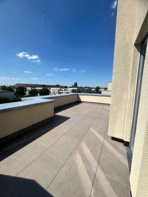 Exklusive 2-Zimmer-Dachgeschosswohnung mit traumhafter Dachterrasse in Berlin-Karlshorst