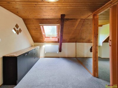 Gemütliche Altbau-Dachgeschosswohnung nahe TU Graz &amp; Innenstadt. - Auch für Anleger attraktiv!