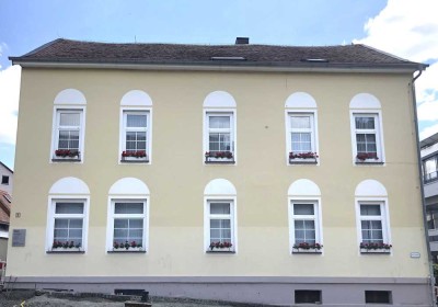 Großes Wohn- und Geschäftshaus mit viel Potenzial für 6 Wohneinheiten - beste Lage