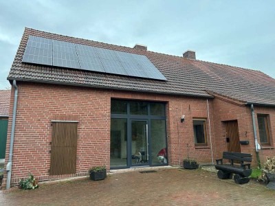 Modernisiertes Bauernhaus mit 5,5 Zimmern in Rahden, gr Wiese am Haus (Tierhaltung)