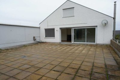 Interessante  5 Zimmer Wohnung in Fellbach-Süd