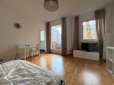 Schöneberg: Modernes Studio, sofort bezugsfrei und provisionsfrei!