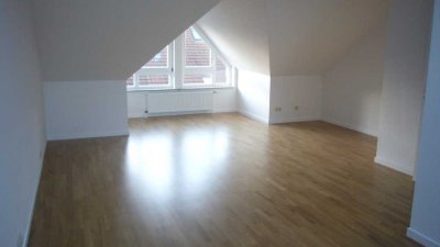 HANNOVER BEMERODE, gemütliches Klinker Haus,  4 Zimmer,  Garten, Stellplatz von privat