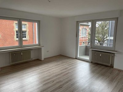 wunderschöne 2,5-Zimmer-Wohnung mit 1 großen Balkon im Zentrum von Schwerte