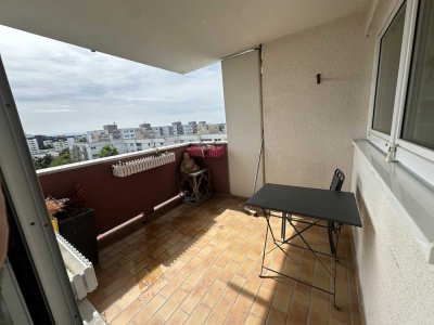 Freie 2 Zm Terrassenwohnung mit Blick auf Alpen, Rarität, große Terrasse
