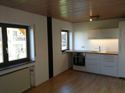 Eineinhalb Zimmer-Wohnung mit Einbauküche in Obereschach