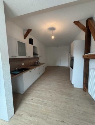 Ländliche 4 Zimmerwohnung zum 01.12.25