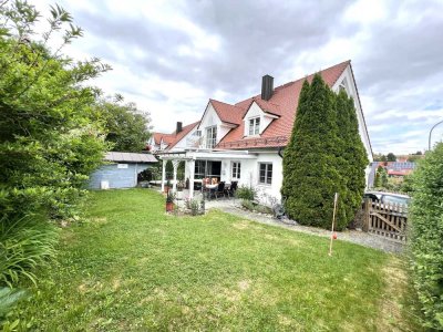 DAH-Altomünster, Einfamilienhaus mit großem Garten, Gartenhaus, Terrasse, Balkon und Einzelgarage