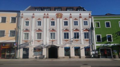 Gut geschnittene 3-Zimmer-Wohnung mit Loggia im Zentrum von Lambach